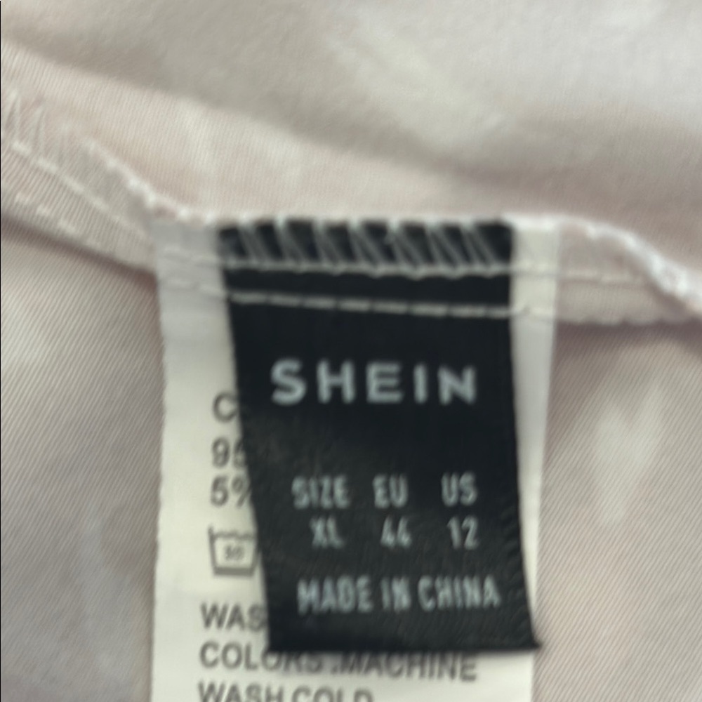 SHEIN Pink Puff Sleeve Smocked Blouse - Picture 2 of 3